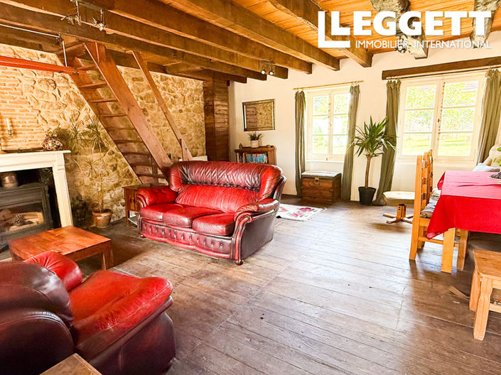 Image No.7-6 Bed House for sale