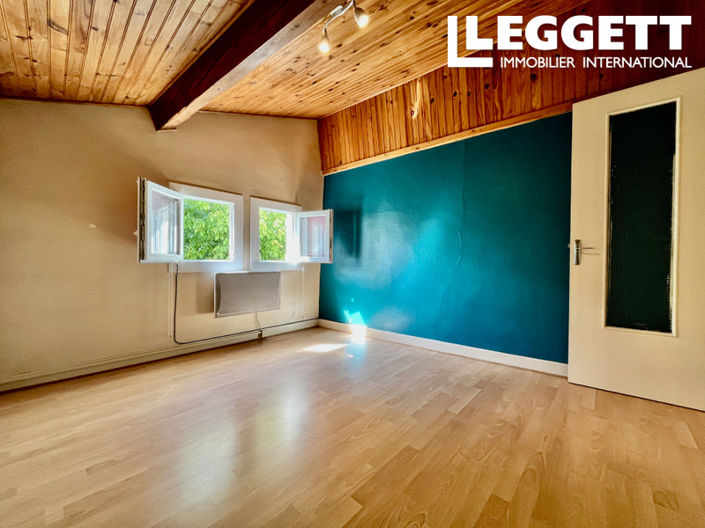 Image No.10-3 Bed House for sale