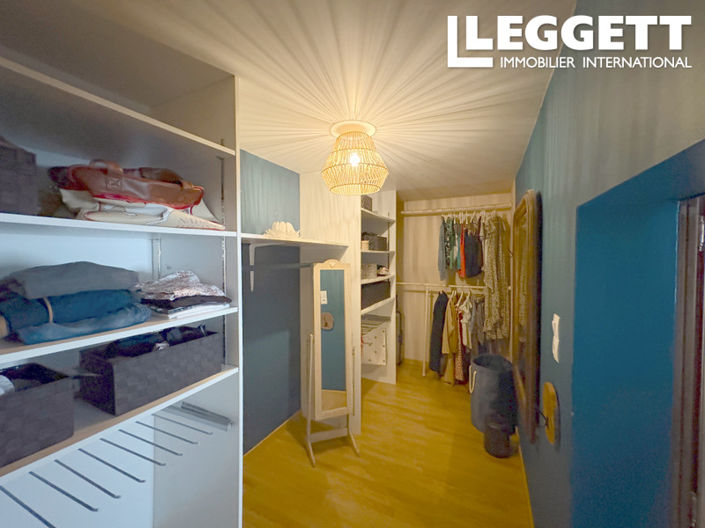 Image No.10-4 Bed House for sale