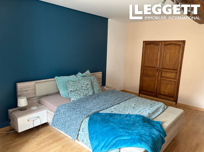 Image No.9-4 Bed House for sale