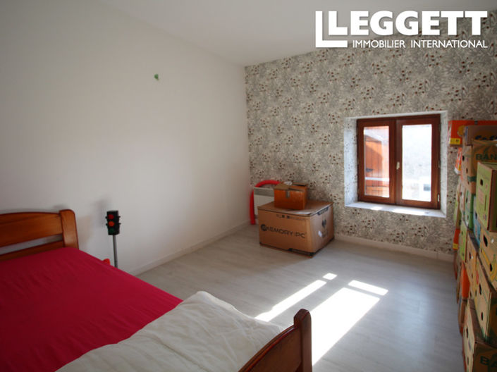 Image No.9-3 Bed House for sale