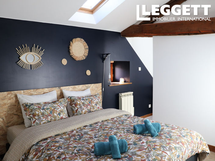 Image No.5-5 Bed House for sale