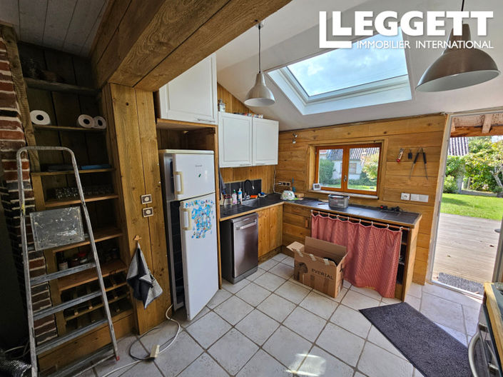 Image No.8-3 Bed House for sale