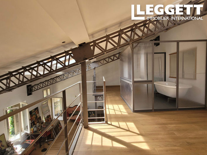 Image No.5-2 Bed House for sale