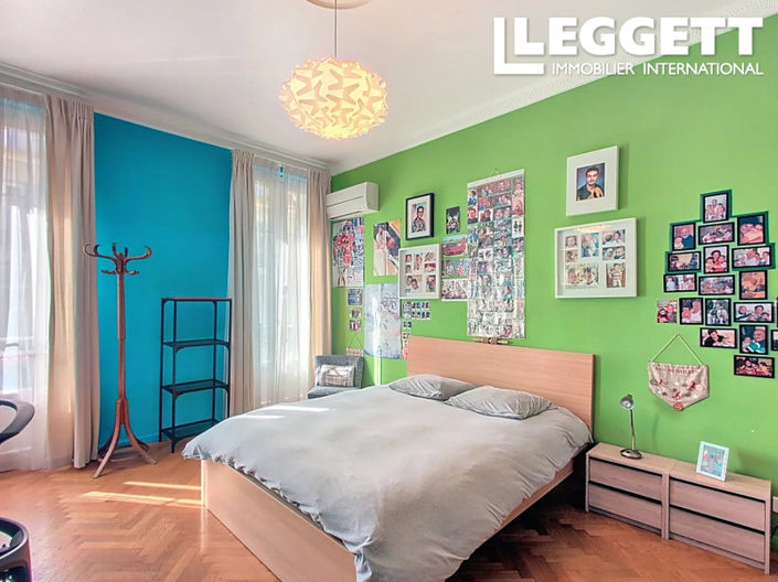 Image No.9-3 Bed Apartment for sale