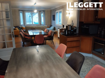 ahr0chm6ly9jzg4uagvzdglhlmltbw8vaw1hz2uvvevom