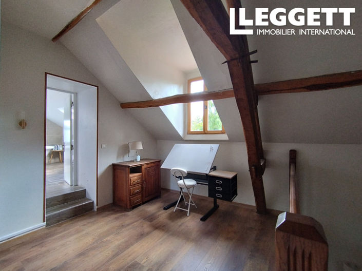 Image No.8-3 Bed House for sale