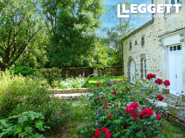 Image No.2-4 Bed House for sale