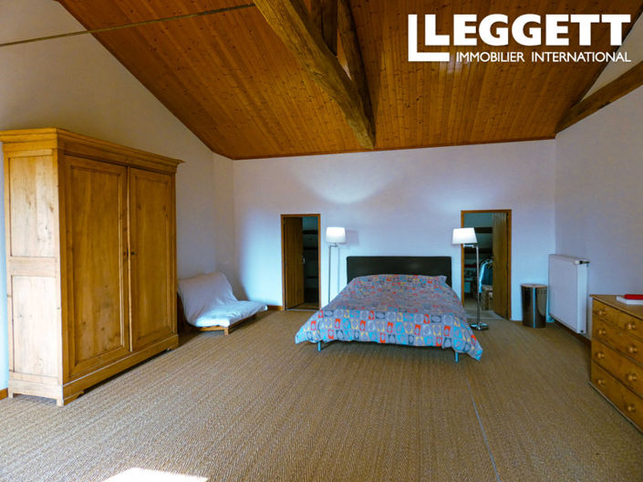 Image No.7-4 Bed House for sale