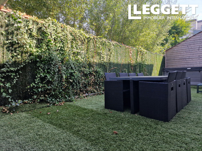 Image No.3-4 Bed House for sale