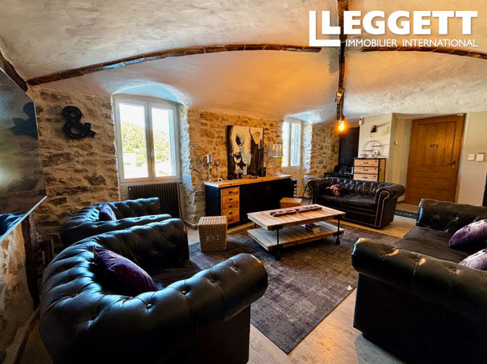 Image No.2-4 Bed House for sale