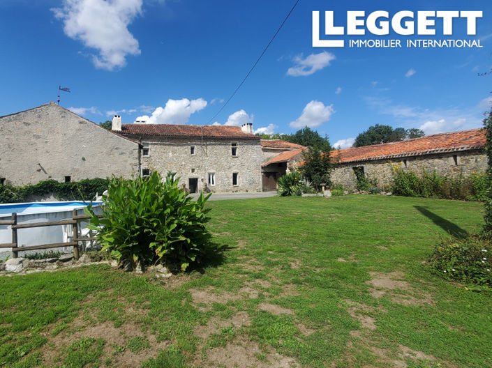 Image No.2-4 Bed House for sale