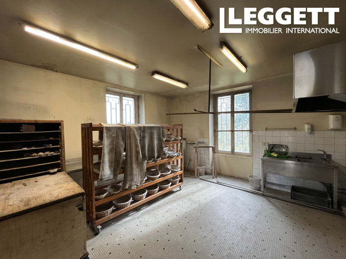 Image No.6-5 Bed House for sale