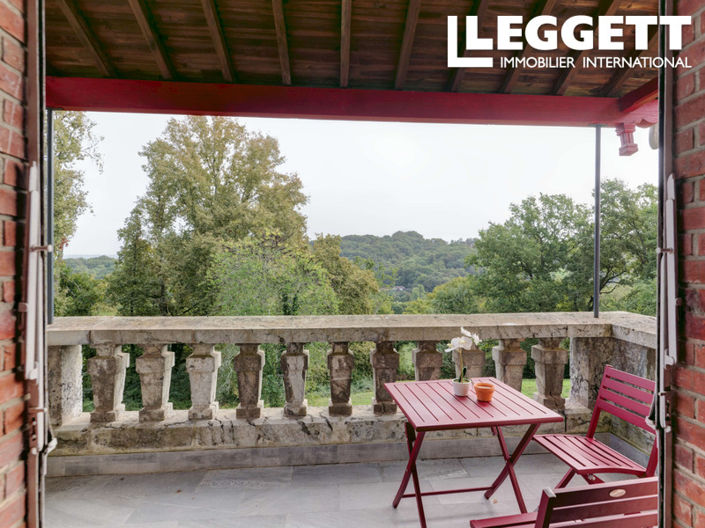 Image No.10-9 Bed Chateaux for sale