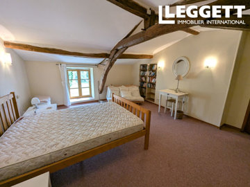 ahr0chm6ly9jzg4uagvzdglhlmltbw8vaw1hz2uvvevom