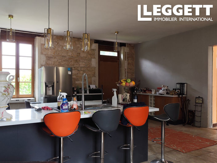 Image No.2-6 Bed House for sale