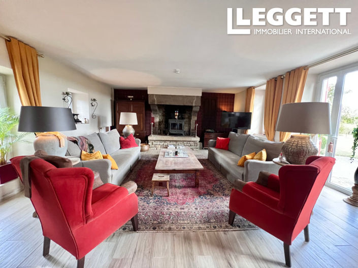 Image No.3-4 Bed House for sale