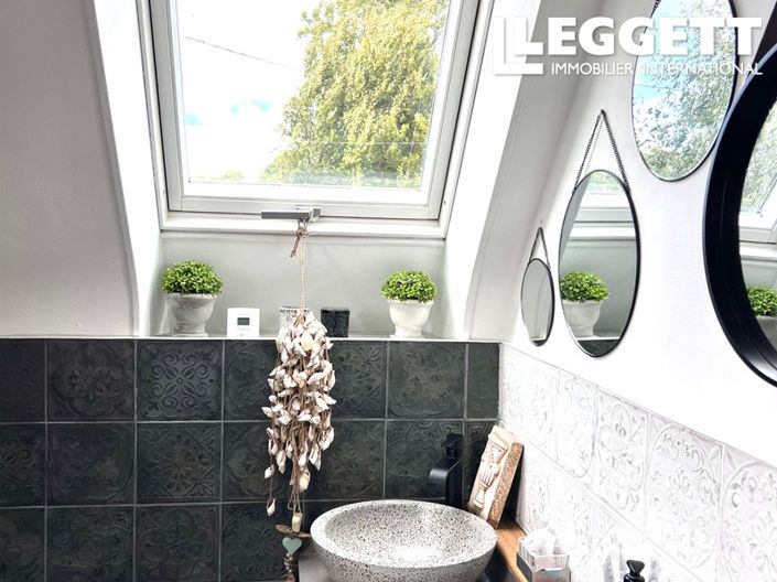 Image No.5-4 Bed House for sale