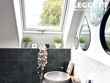 ahr0chm6ly9jzg4uagvzdglhlmltbw8vaw1hz2uvvevom