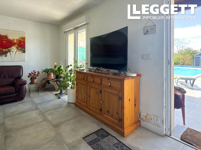 Image No.9-3 Bed House for sale