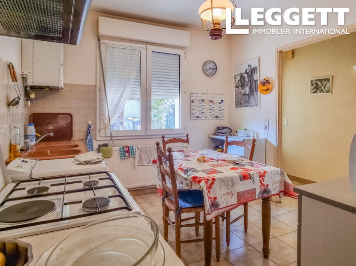 Image No.2-5 Bed House for sale