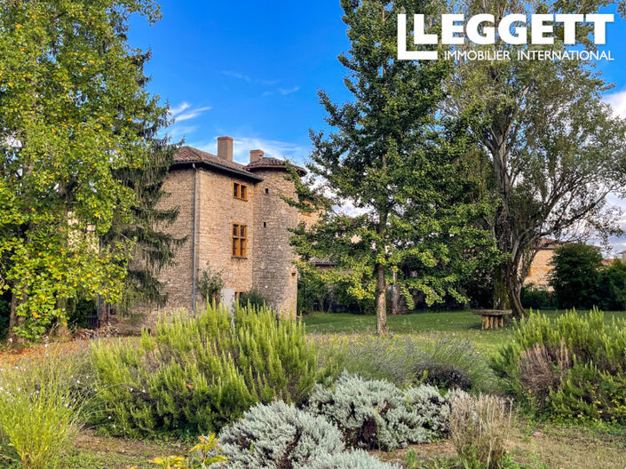 Image No.1-4 Bed House for sale