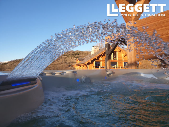 Image No.2-7 Bed House for sale