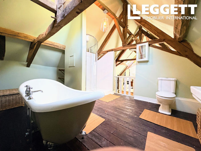 Image No.10-5 Bed House for sale