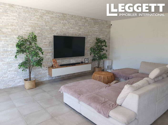 Image No.4-6 Bed House for sale