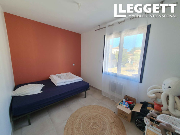 Image No.9-6 Bed House for sale