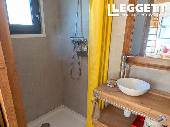 Image No.10-1 Bed House for sale