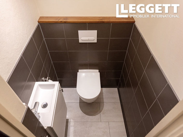 Image No.6-1 Bed House for sale