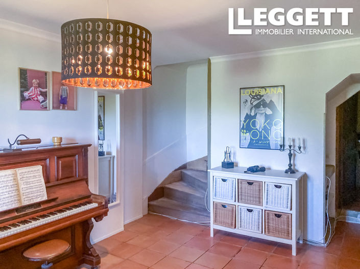 Image No.5-7 Bed House for sale