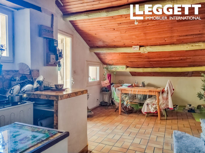 Image No.6-1 Bed House for sale