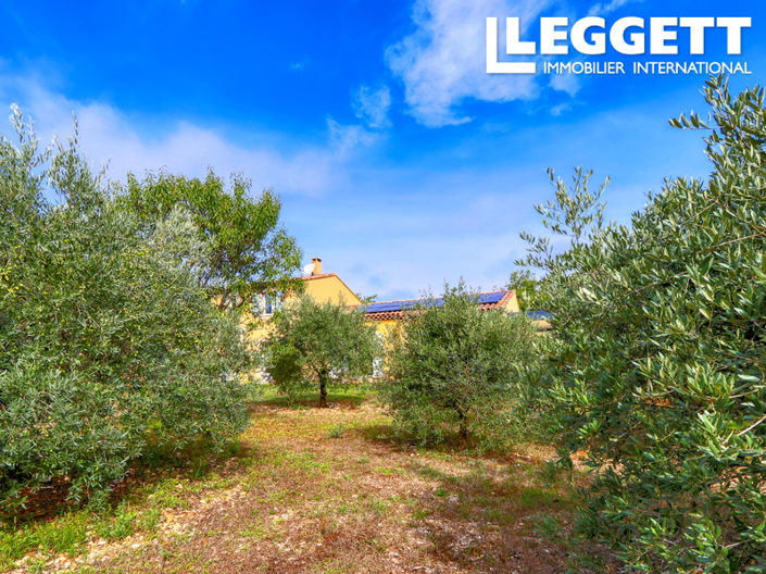 Image No.8-5 Bed House for sale