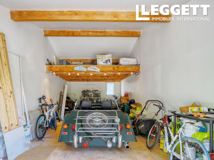 Image No.9-5 Bed House for sale