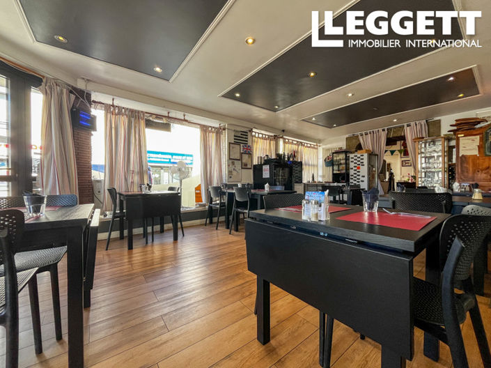 Image No.1-4 Bed Commercial for sale