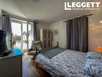 ahr0chm6ly9jzg4uagvzdglhlmltbw8vaw1hz2uvvevom