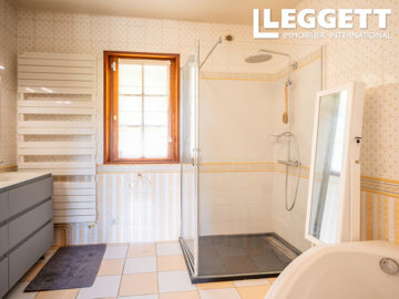 ahr0chm6ly9jzg4uagvzdglhlmltbw8vaw1hz2uvvevom