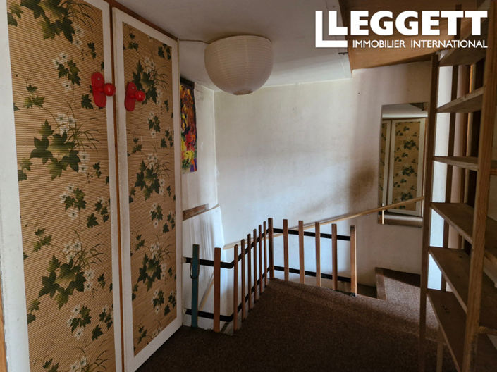 Image No.10-3 Bed House for sale