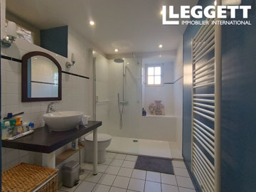 ahr0chm6ly9jzg4uagvzdglhlmltbw8vaw1hz2uvvevom