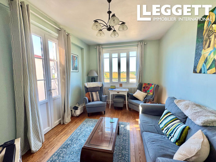 Image No.10-5 Bed House for sale