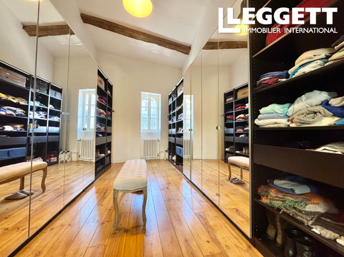 Image No.6-5 Bed House for sale