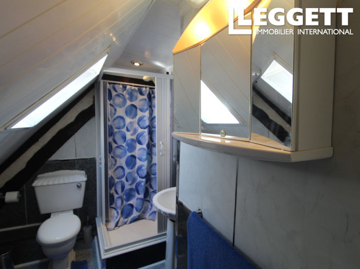 Image No.8-2 Bed House for sale