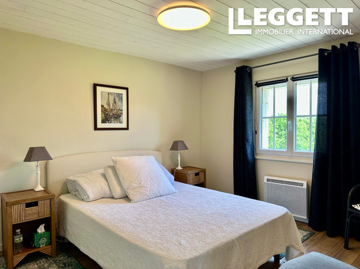 Image No.7-4 Bed House for sale