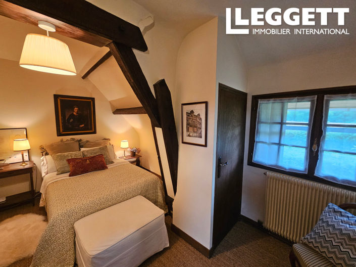 Image No.9-4 Bed House for sale