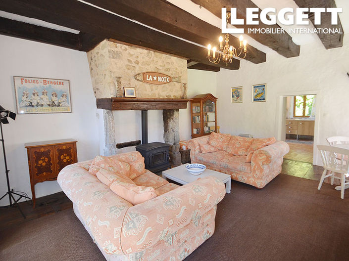 Image No.8-8 Bed House for sale