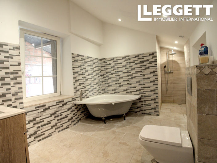 Image No.5-2 Bed House for sale