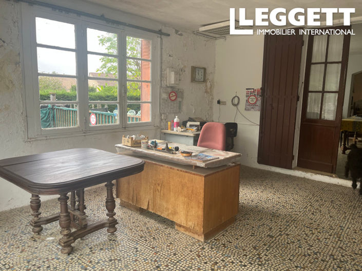 Image No.7-5 Bed House for sale