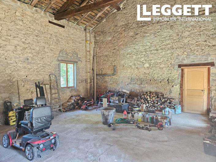 Image No.6-6 Bed House for sale